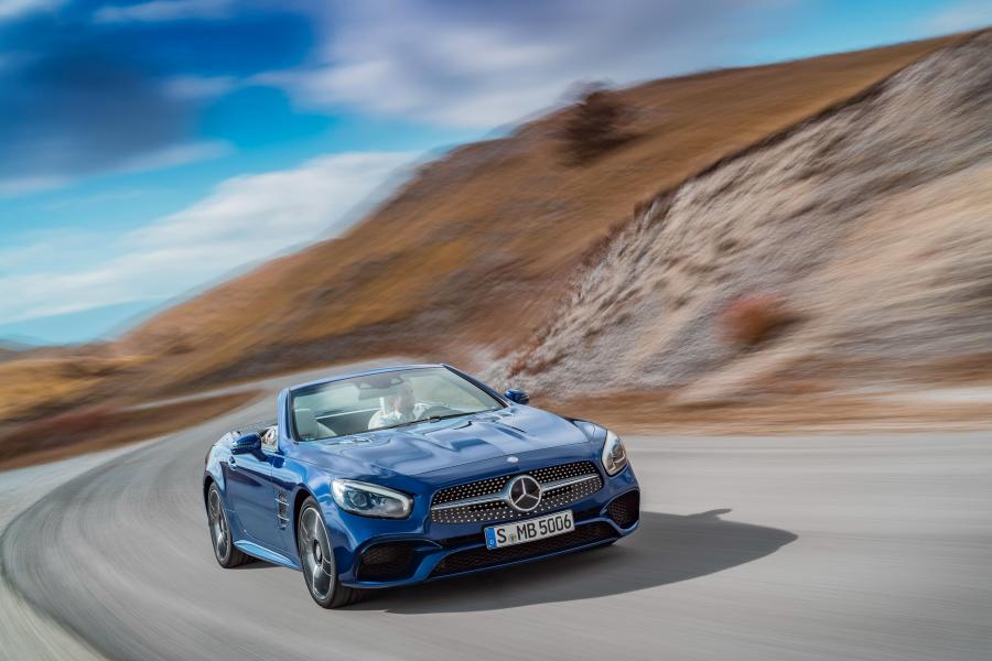  Mercedes-Benz SL500 2015 года  (фото 2 из 22)